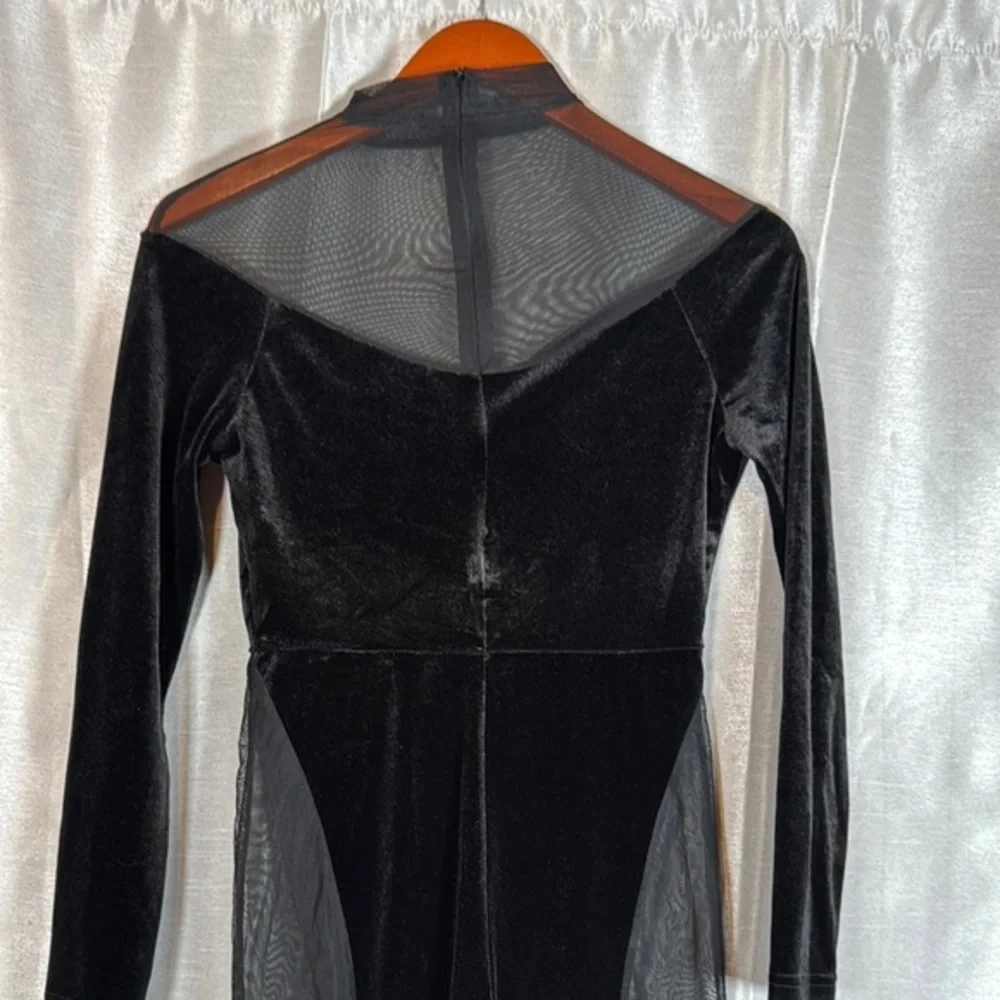 SHEIN‎ Black Long Sleeve Sweetheart Jumpsuit size small